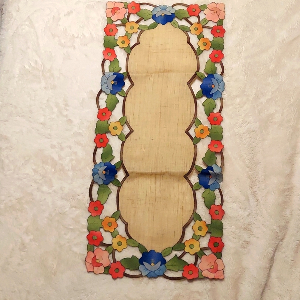Spring table runner
